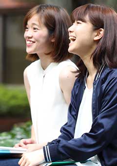 女子大学